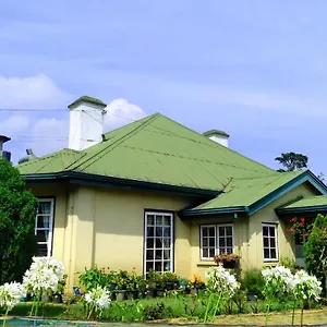 Shirin1892 Country house